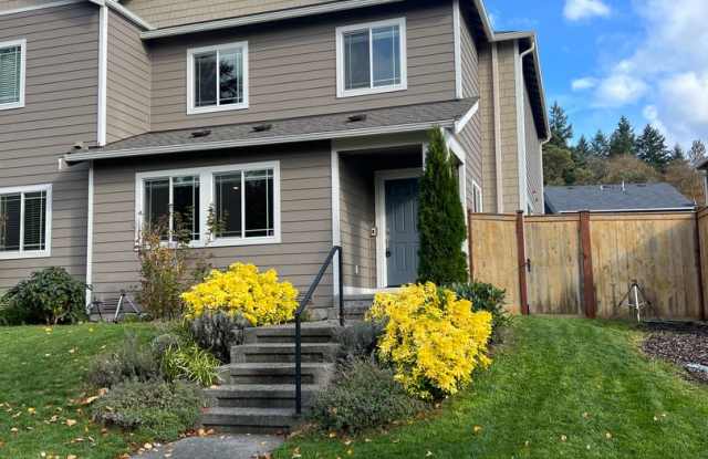 Beautiful 3 Bedroom Townhome in Dupont photos photos