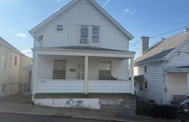 2-Bedroom 1 Bath House with Spacious Entertaining Porch photos photos