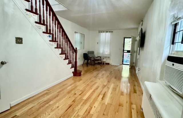 1231 Ellsworth St | Stylish Home in Bella Vista photos photos