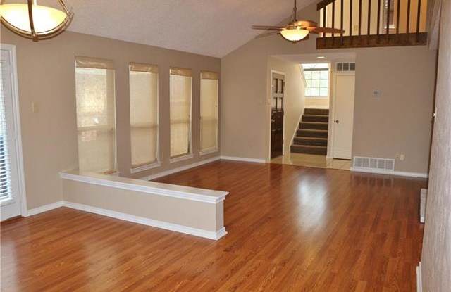 3821 Clover Hill Lane Gallery 2