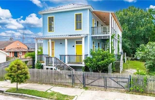 4524 N ROBERTSON Street photos photos