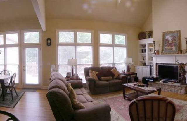 442 Wallis Farm Way Gallery 2