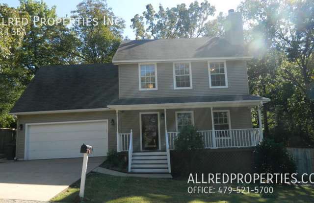 Spacious 4 Bed, 2.5 Bath Home in Prime Fayetteville Location With Lawn Care Included! photos photos