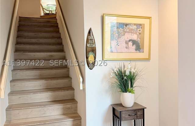 905 Mainsail Circle Gallery 3