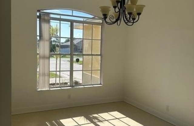 368 NW Bayshore Boulevard Gallery 3