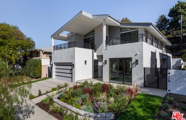 2122 CASTLE HEIGHTS Avenue - 2122 Castle Heights Avenue, Los Angeles, CA 90034