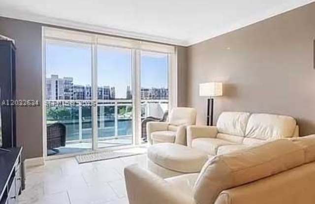 3000 S Ocean Dr Gallery 4