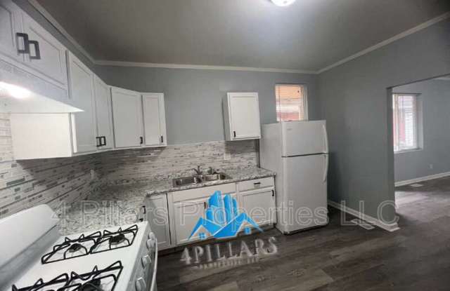 3904 Deodar Street photos photos