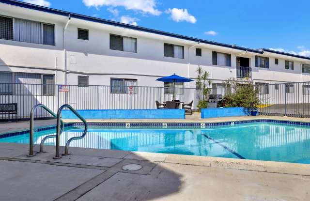 Tustin Arms Apartment Homes Gallery 4