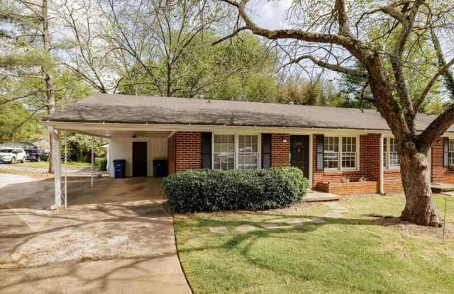 2019 S Lumpkin Street photos photos