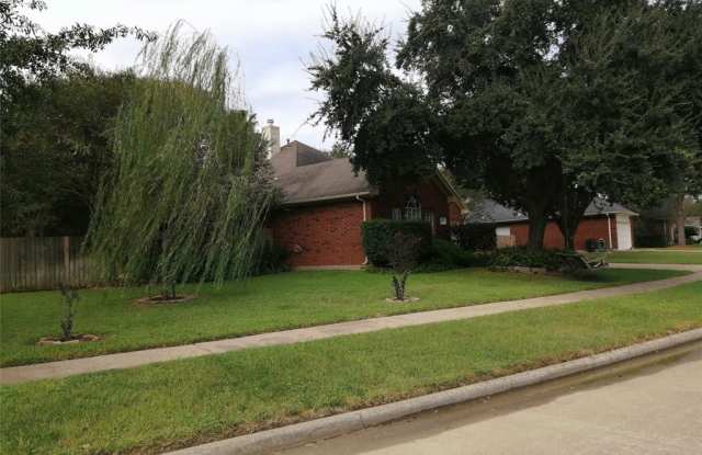18603 Willow Cove Dr Drive Gallery 4