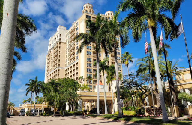 Seasonal/short term 3/2 renovated Ritz Carlton beauty with long water views photos photos