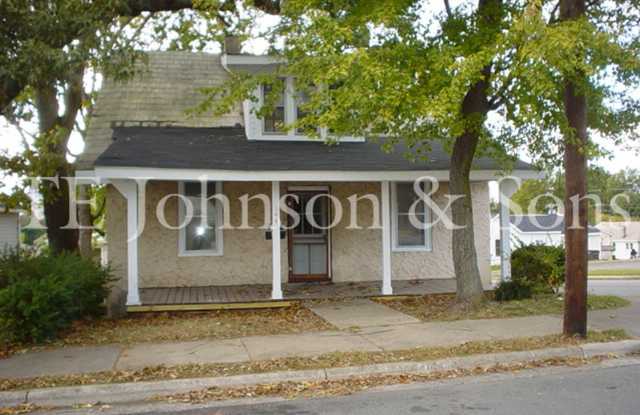 Spacious 4 bedroom near downtown Winston! photos photos