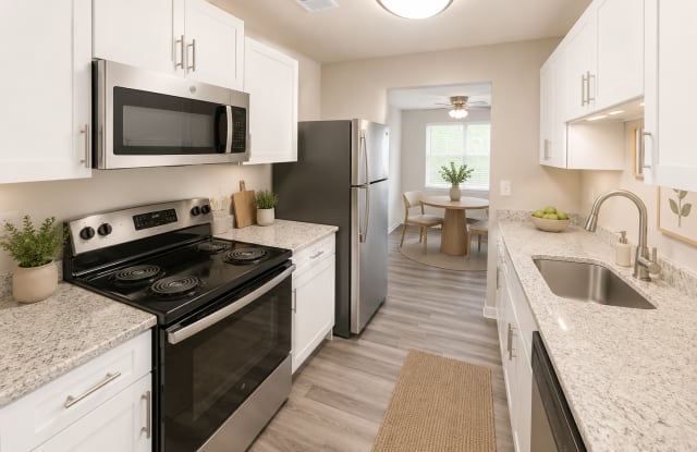 Whispering Pines Apartments Gallery 3