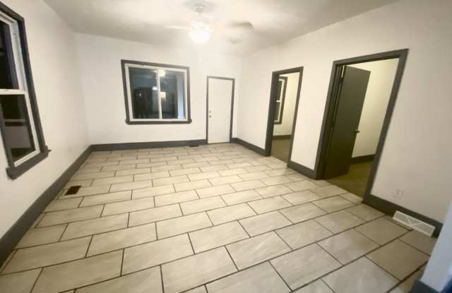 7400 Edward Street Gallery 2