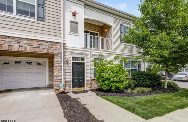 1308 Meadow Brook Ct - 1308 Meadow Brook Court, Morris County, NJ 07981