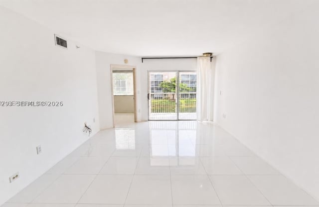 9560 Weldon Cir Gallery 3