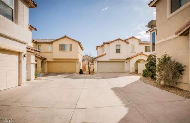 10433 Chandra Avenue Gallery 1