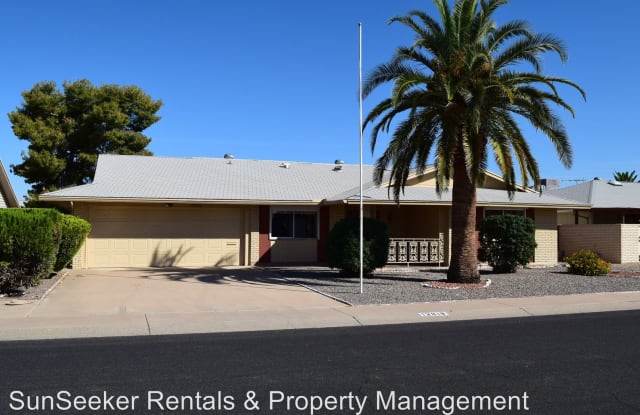 13818 N Whispering Lake Dr - 13818 North Whispering Lake Drive, Sun City, AZ 85351