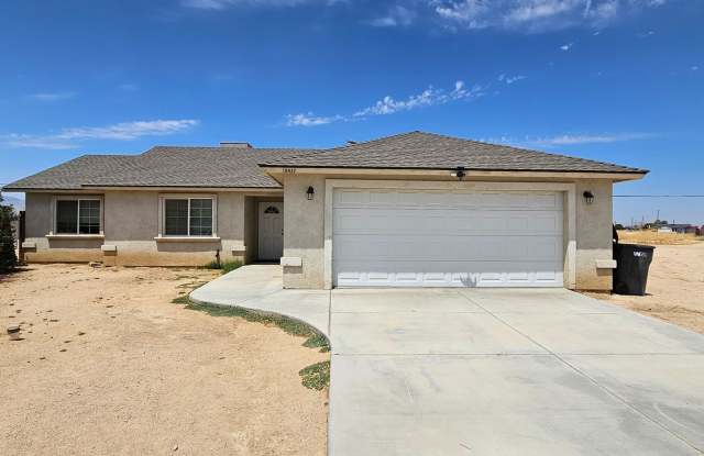 Spacious Single-Story Home with Central AC/Heat and Huge Backyard photos photos