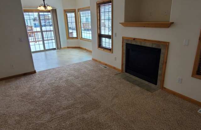 5815 Foxtail Lane Gallery 2