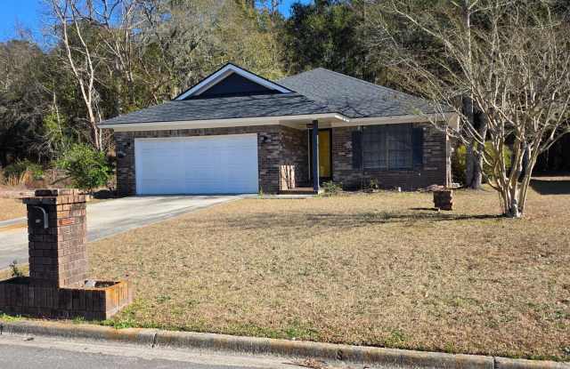 3 Bedroom, 2 bath home with garage in the Hesse School district! photos photos