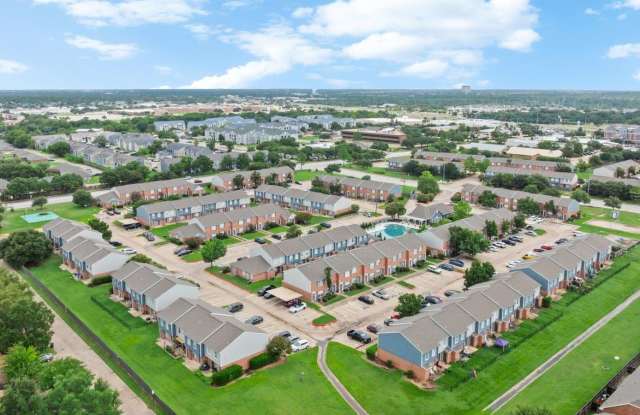 Parcside Townhomes Gallery 2