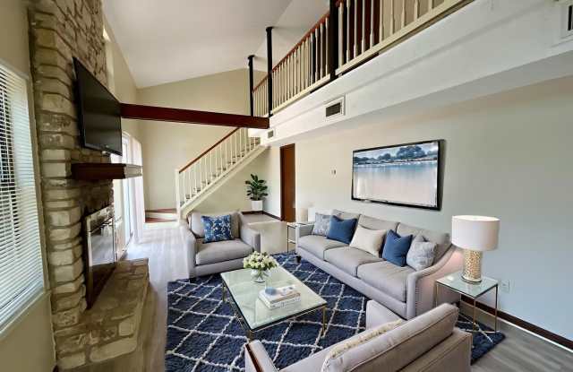 MOVE IN SPECIAL**AVAILABLE NOW** Amazing 3 Bedroom Townhome in BEAUTIFUL Horseshoe Bay, TX photos photos