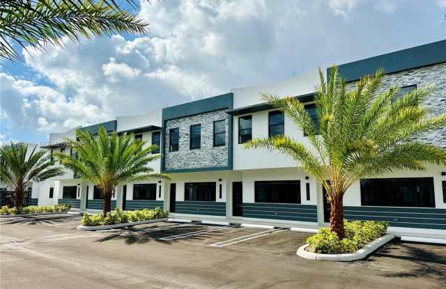 19217 NW 37 Ave photos photos