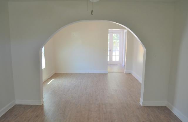 2612 E 21st Ave Gallery 3
