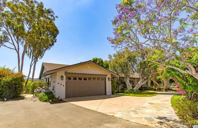 Stunning  Spacious Encinitas Home w/ Gorgeous High Beam Ceilings!! photos photos