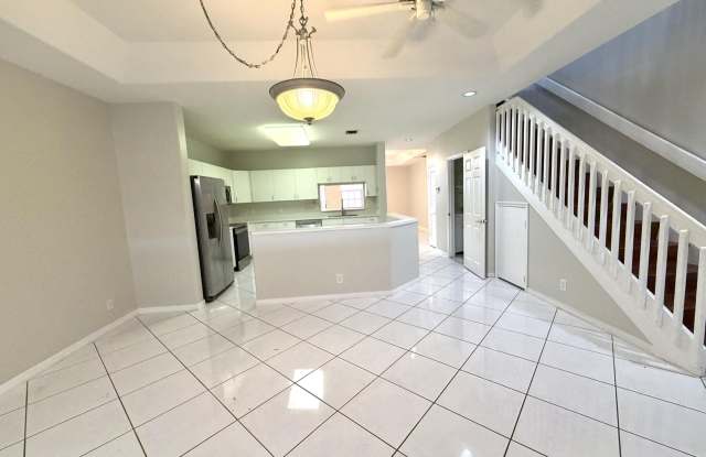 9678 ROYAL PALM Boulevard Gallery 2