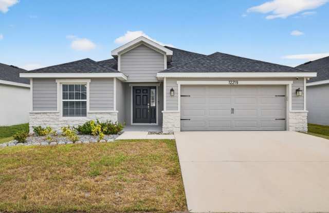 New Spacious 4 Bed - W/Amenities! Gallery 3