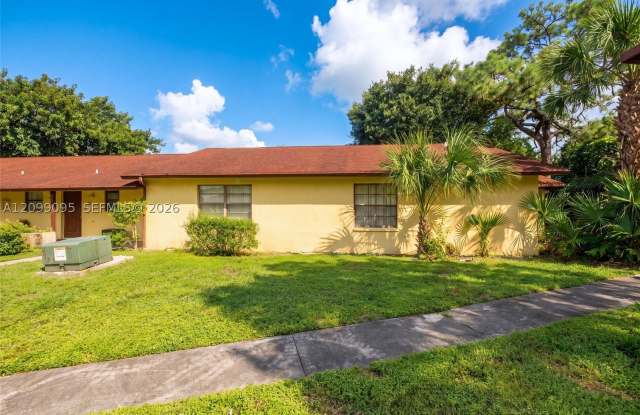 487 Glenwood Dr Gallery 2