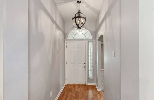153 Hawthorn Hedge Lane Gallery 2