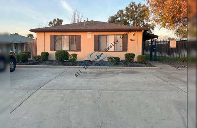 763 Bowles Street photos photos