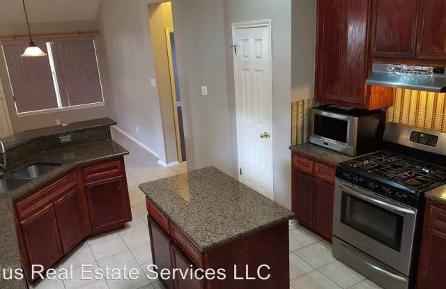 8420 Jackal Dr Gallery 3
