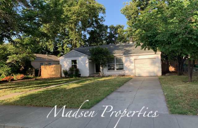 1531 Sherman Avenue - Front Gallery 3
