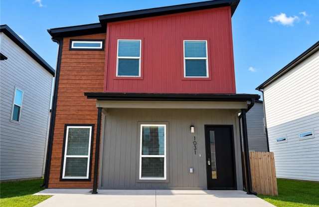 1031 Boardwalk Avenue Gallery 1
