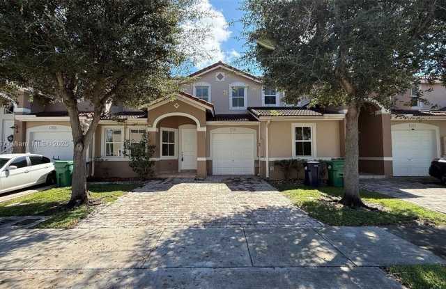 13810 SW 276th St photos photos