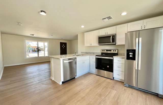 Fully Remodeled 3 Bd 2 Ba in Scottsdale! photos photos
