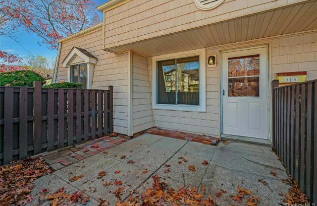 174 Sagamore Hills Drive photos photos