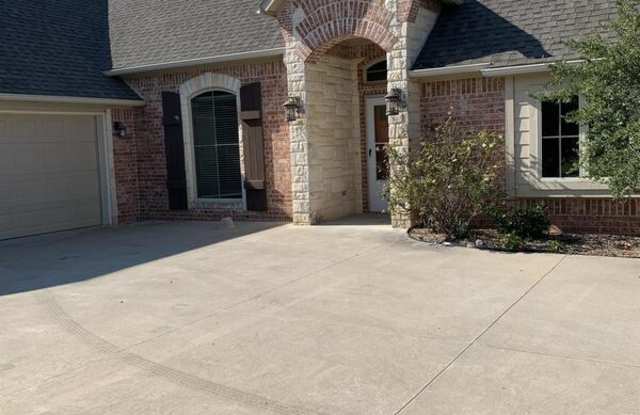 900 Cypress Drive Gallery 2