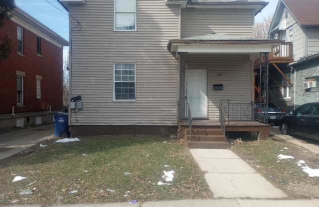 224 Howland Ave Gallery 1