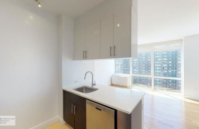 805 Columbus Avenue - 805 Columbus Avenue, New York City, NY 10025