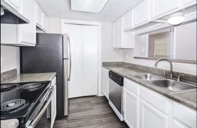 14164 Thermal Dr Gallery 2