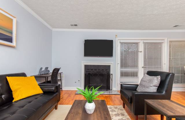 3588 Kennesaw Station Dr Gallery 2