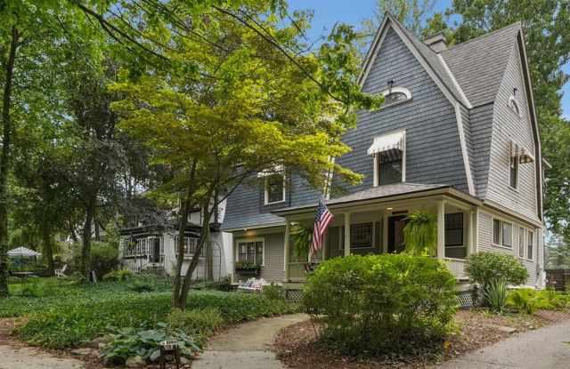 243 Orchard Hill Street SE Gallery 1