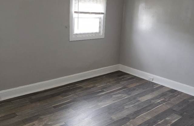 2448 W MONTGOMERY AVENUE Gallery 4