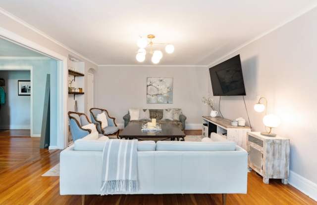 56 Sagamore Rd, #4C Gallery 3